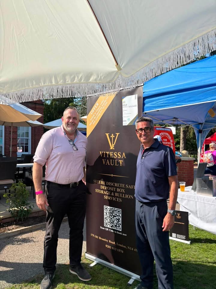 Vitessa Vault team at Bush Hill Park Golf Club Blitz Golf event