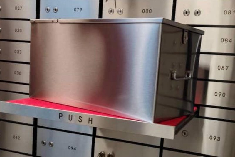 Extra large safety deposit box